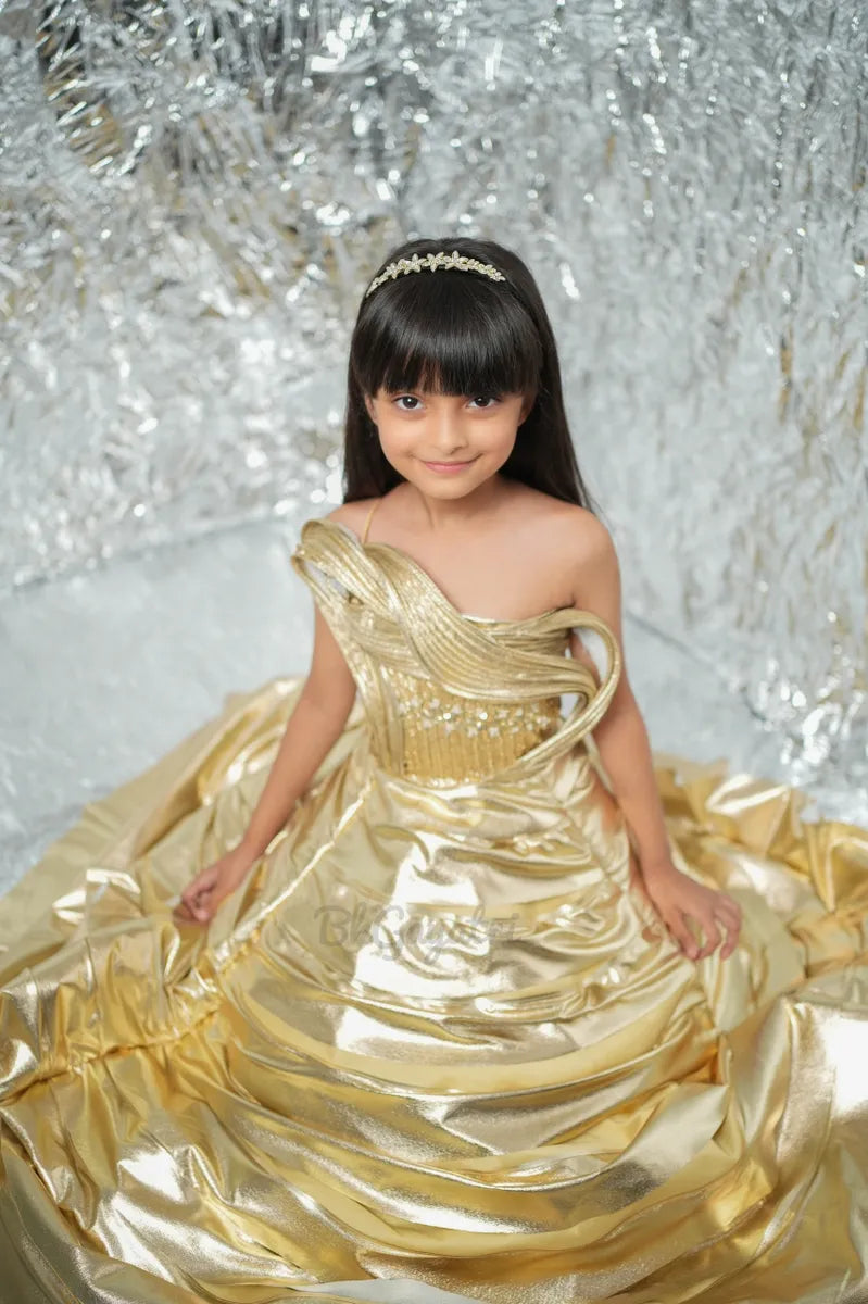 golden structured gown - BK Gayatri Official