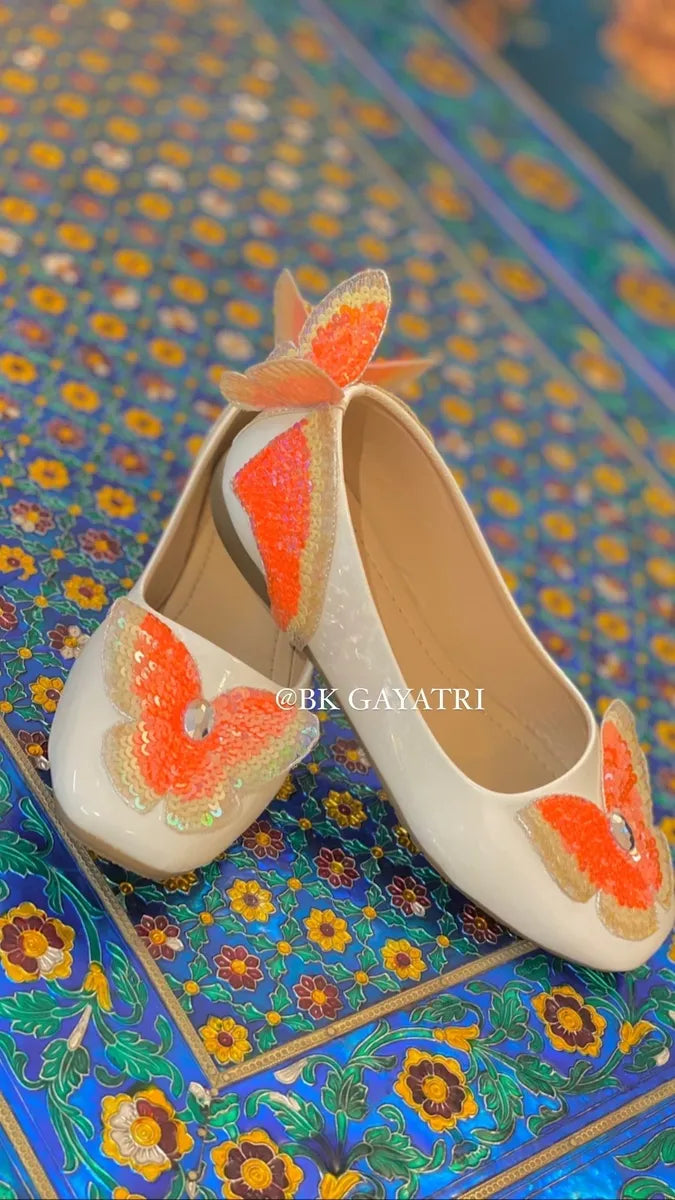 Butterflies, Shoes & Bags On Orange - Orange Designer Leggings